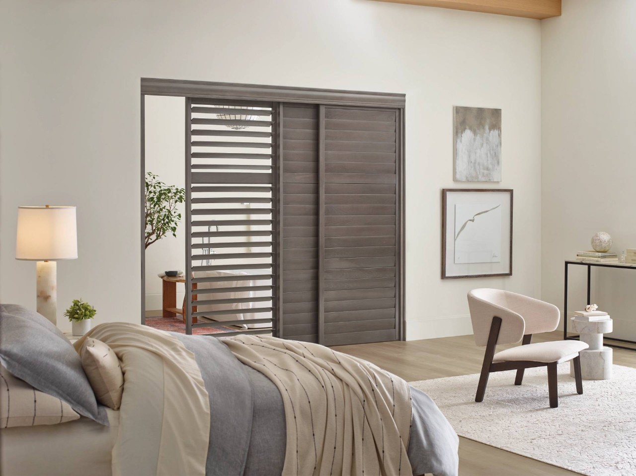 Hunter Douglas Heritance® Wood Shutters near Roseburg, Oregon (OR) 