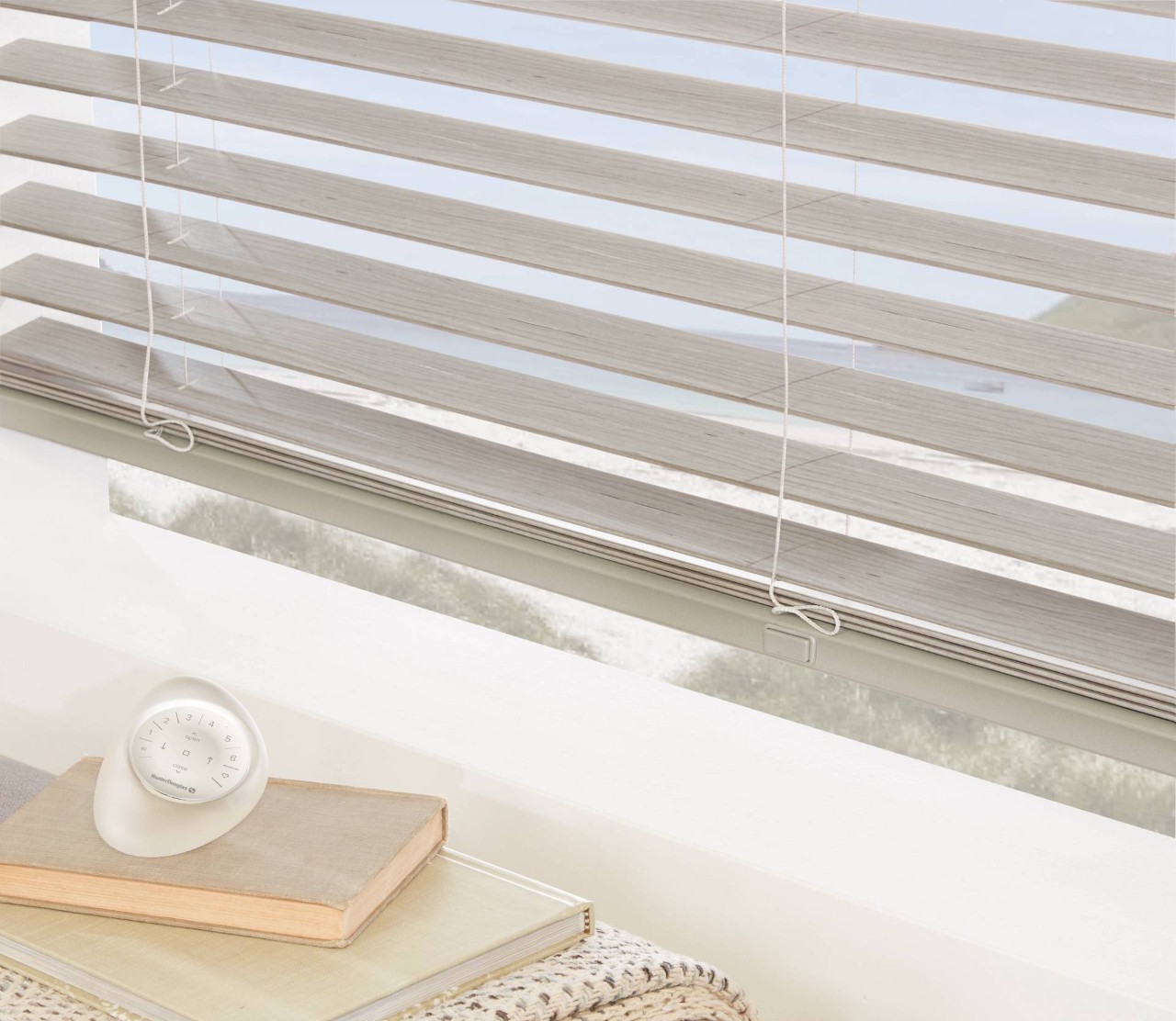 Hunter Douglas EverWood® Faux Wood Blinds with PowerView® Automation near Roseburg, Oregon (OR)